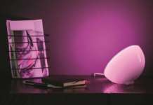 Philips hue Go, la lampada che segnala l’arrivo delle mail Philips Hue Go