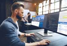 Dell UltraSharp 49, primo monitor curvo dual QHD da 49 pollici Dell UltraSharp 49 Curved Monitor (U4919DW)