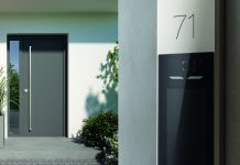 BTicino presenta il nuovo videocitofono da esterno connesso Linea5000 with Netatmo Bticino Linea5000 with Netatmo