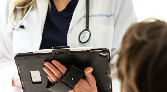 Cover per smartphone e tablet UAG