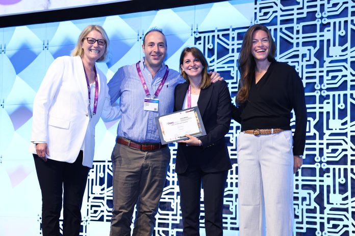 Al centro Martina Bianco alla sua sinistra Riccardo Valenza