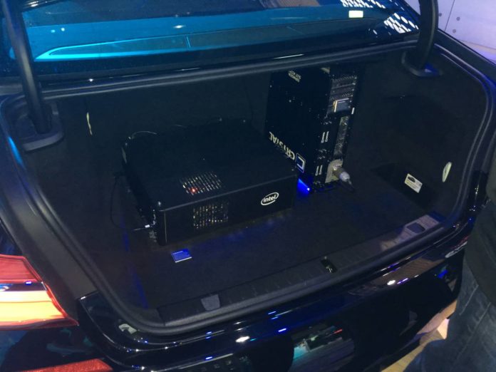 Bagagliaio BMW auto connesse