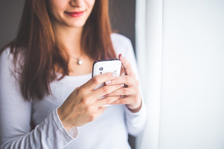 Telefonia mobile: Agcom sanziona Tim, Vodafone e Wind Tre per i contratti