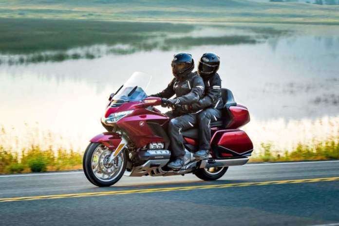 Honda Gold Wing GL1800_TourL1800_Gold_Wing_Tour