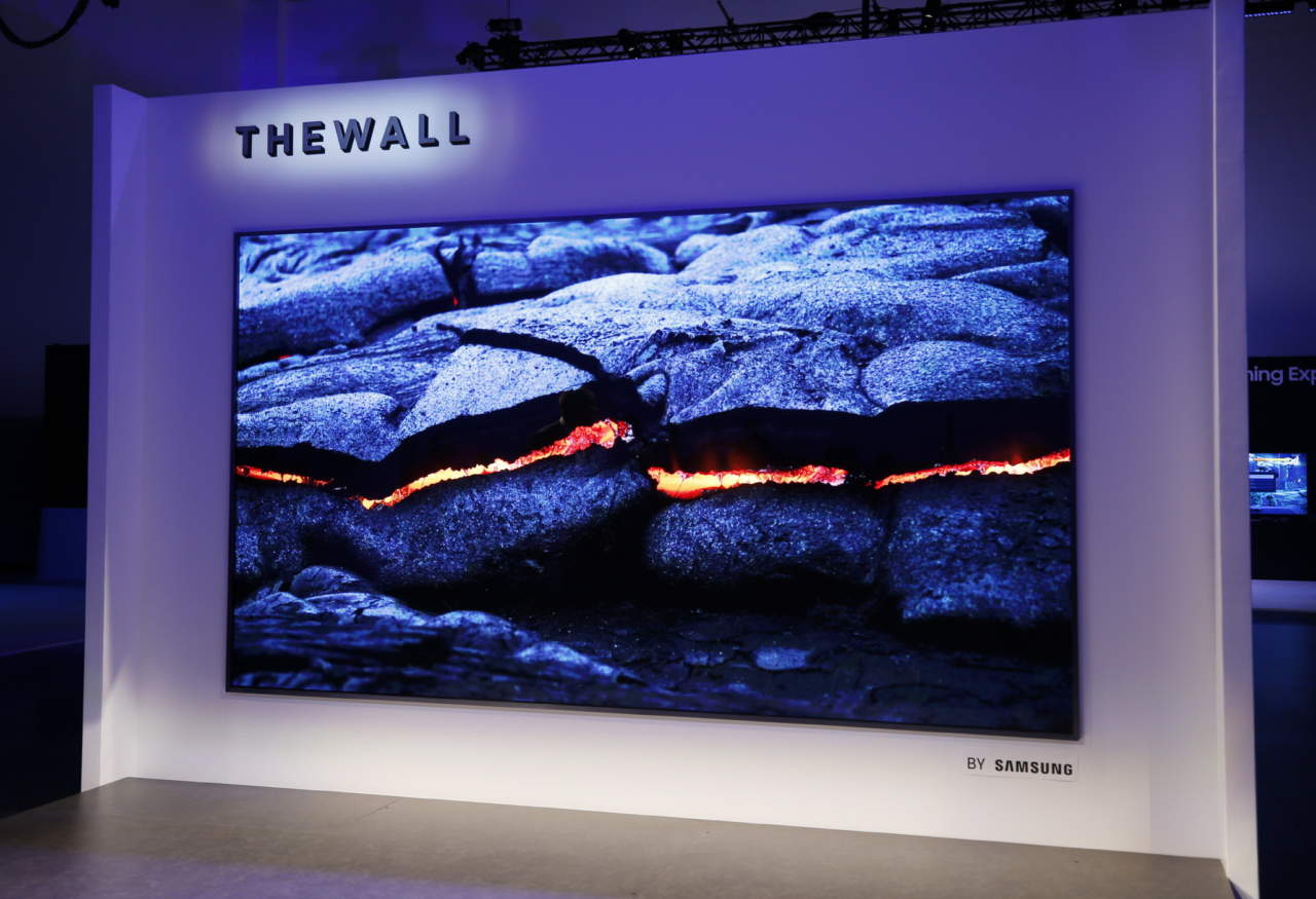 SAMSUNG the wall