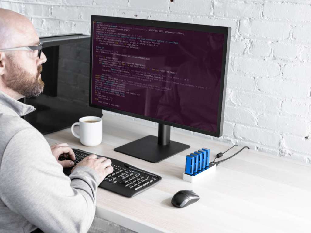 Intel Neural Compute Stick 2