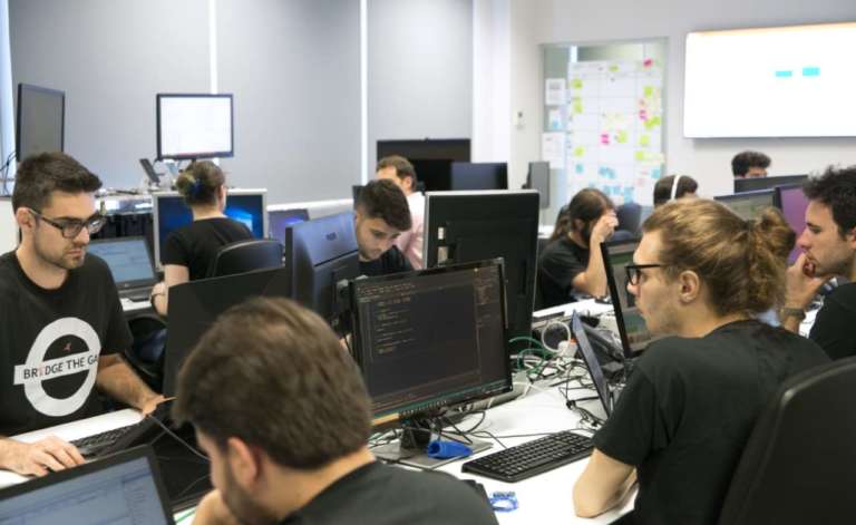 Viaggio nel mondo dell’IoT: i laboratori Reply