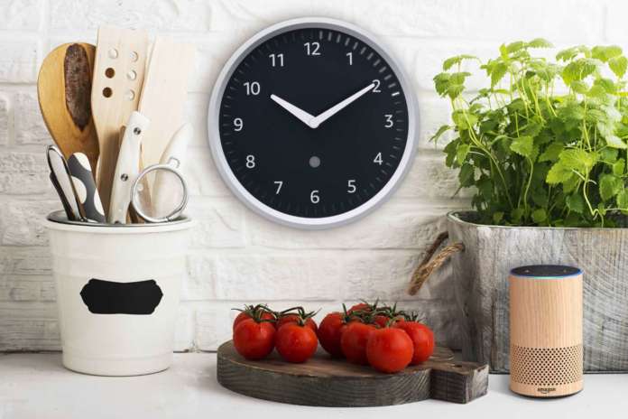 Echo Wall Clock Kitchen OK assistente vocale