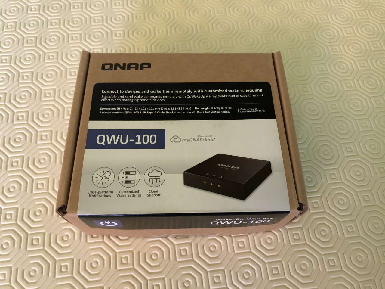 QNAP QWU-100 - Scatola