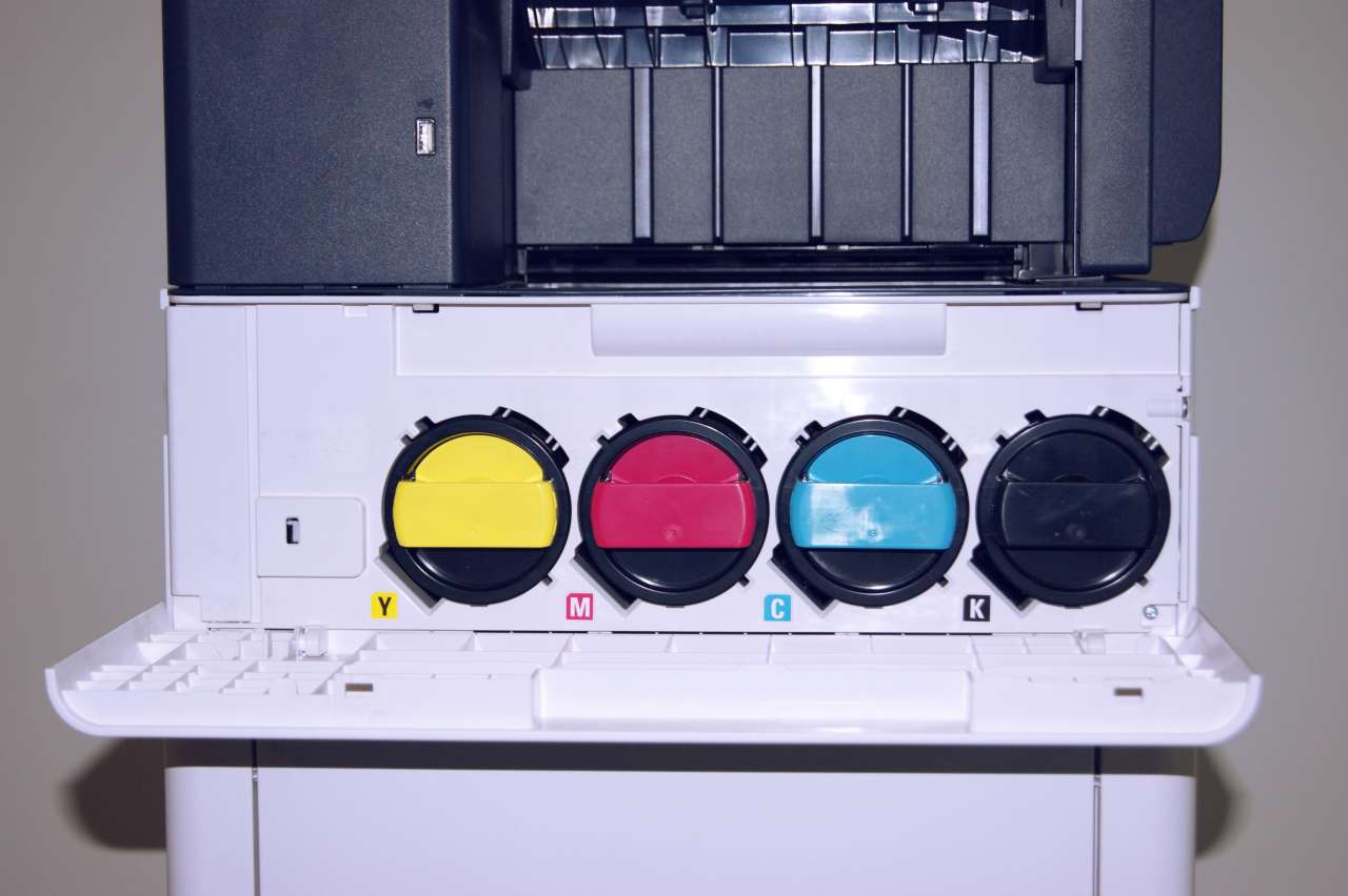 Xerox Versalink c605 - Vista Frontale - vano toner