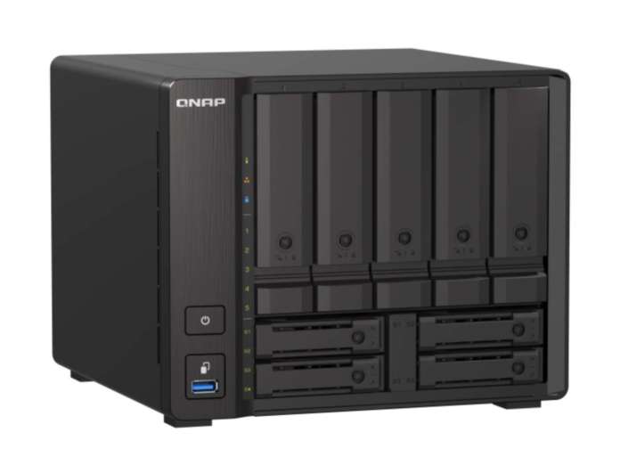 QNAP TS-h973AX fronte