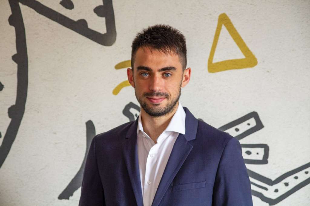 Sergio Brizzo Across