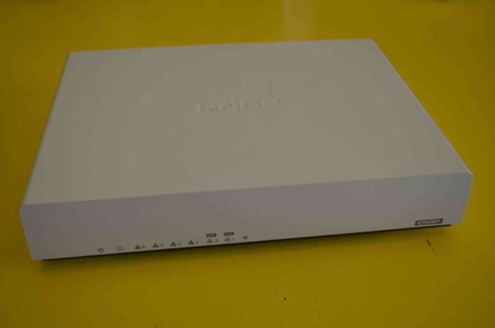 router Qnap