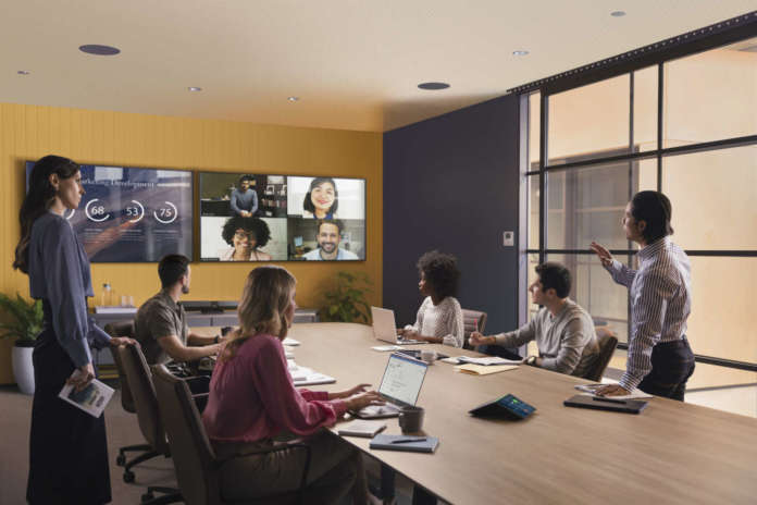 1 HP Presence Meeting Space Solutions_Medium-Large HP Presence