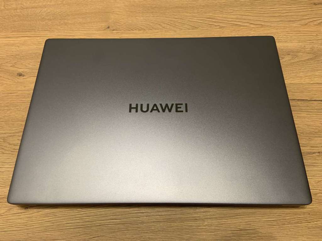 Huawei Matebook D16