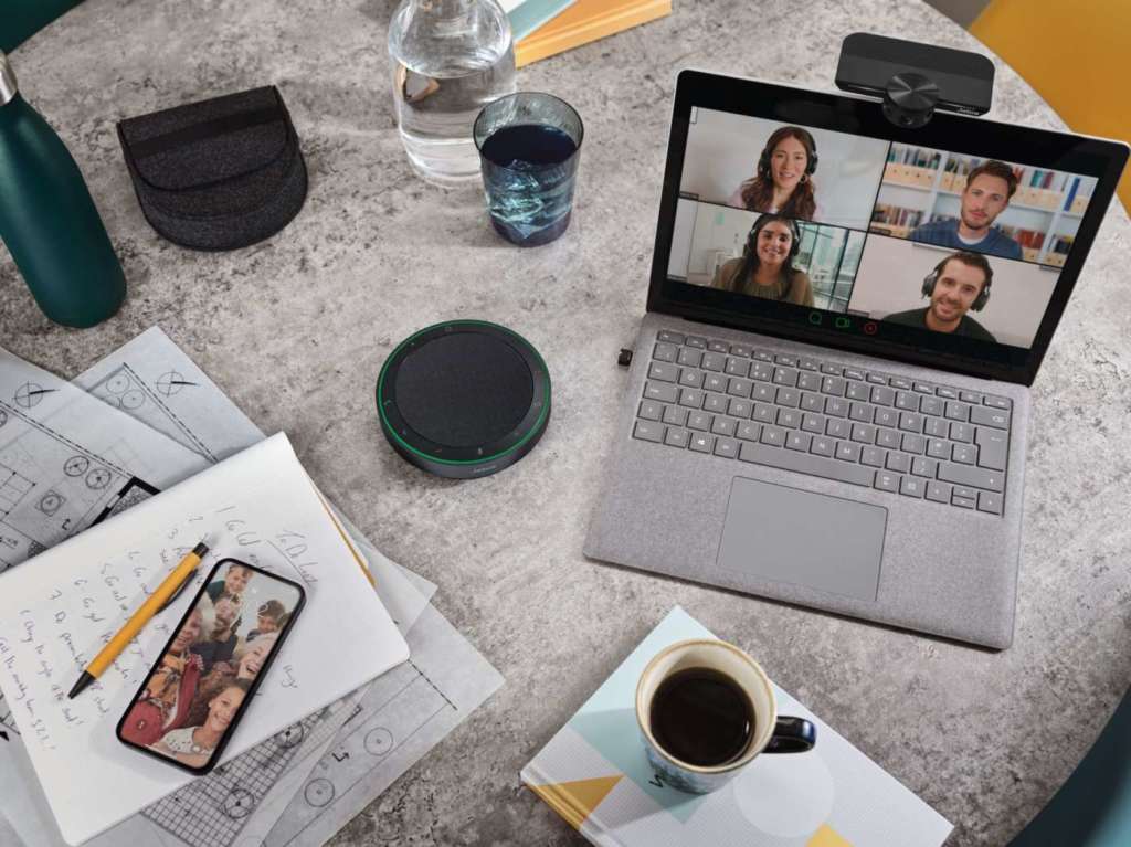 Jabra Speak2 75 Contextual Meeting Room_ Call Large CMYK