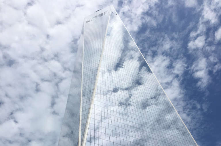 skyscraper clouds unsplash