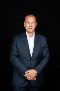 Mark Barcham, responsabile vendite di servizi e del go-to-market di Arrow Enterprise Computing Solutions Business nell'area EMEA