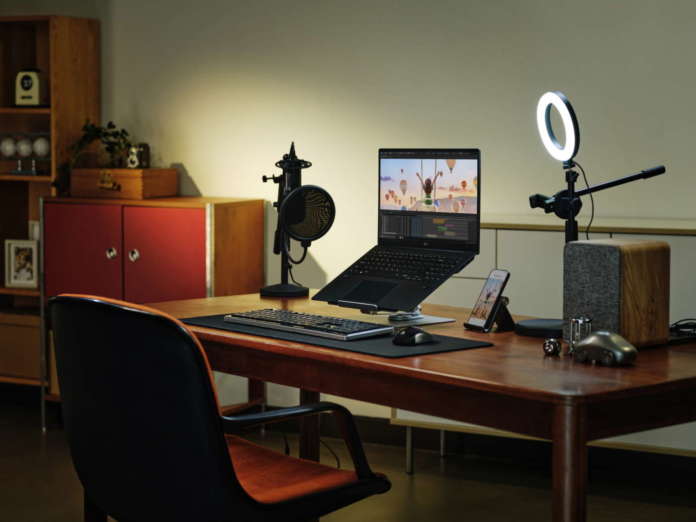 LG Gram Pro_Lifestyle_02 LG gram Pro