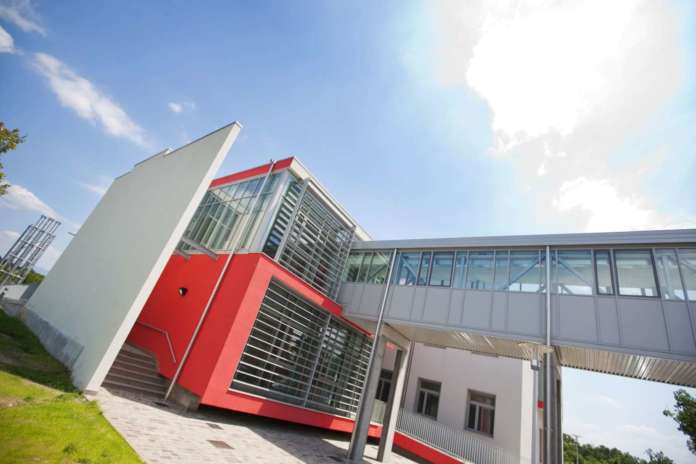 Fisica quantistica laboratori UniTS