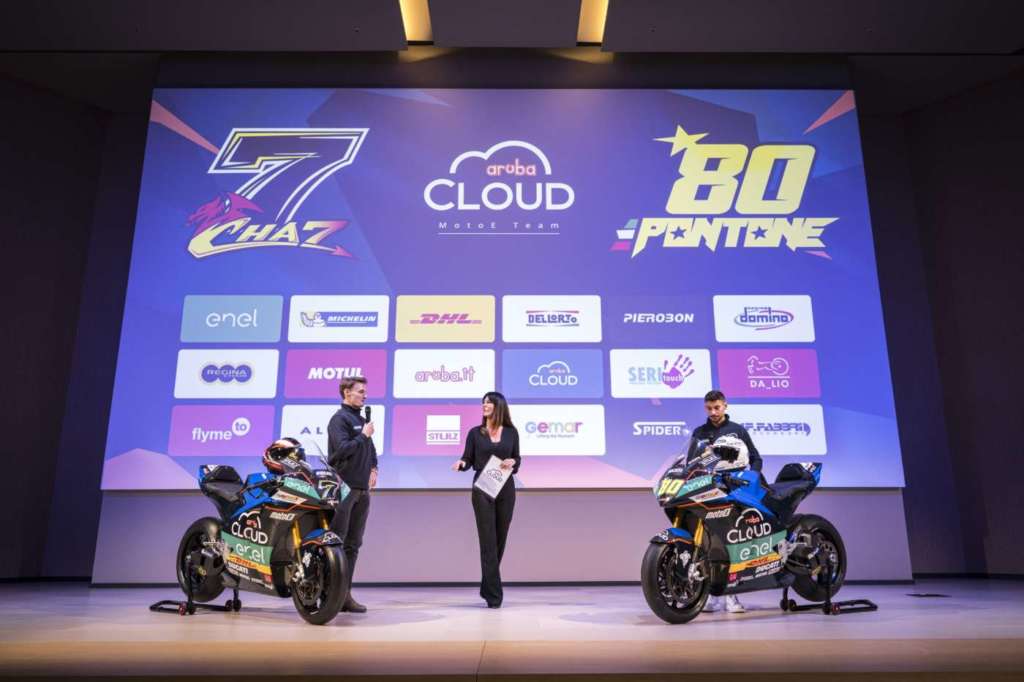 Un momento della presentazione delle moto e dei piloti del Team Aruba Cloud per la MotoE
