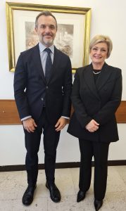 L’Amministratore Delegato di Microsoft Italia Vincenzo Esposito e il Ministro del Lavoro e delle Politiche Sociali Marina Calderone