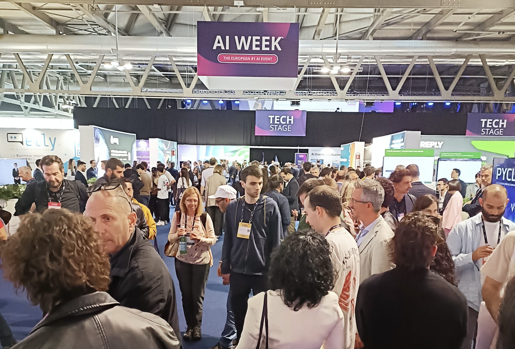 AI Week 2025 a Rho Fiera, Milano, Panoramica sui 17.521 visitatori