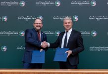 Cristiano Amon, President and CEO, Qualcomm Incorporated, e Tareq Amin, chief executive officer, HUMAIN. Credit: Qualcomm