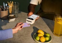 SumUp lancia Terminal: il dispositivo all-in-one per la gestione smart di ordini e pagamenti nei negozi SumUp Terminal