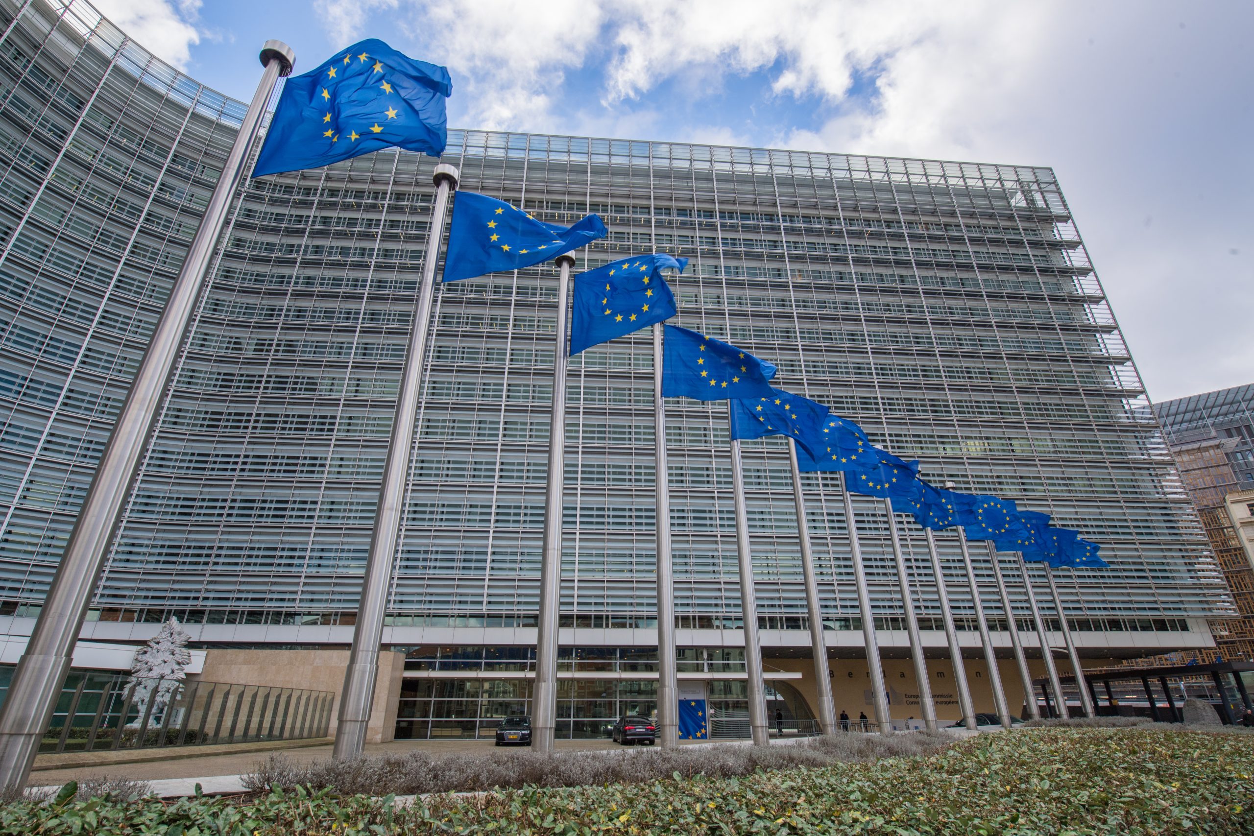 flags and Berlaymont Building