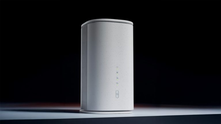 Zyxel Networks Nebula FWA515 router 5G WiFi 7