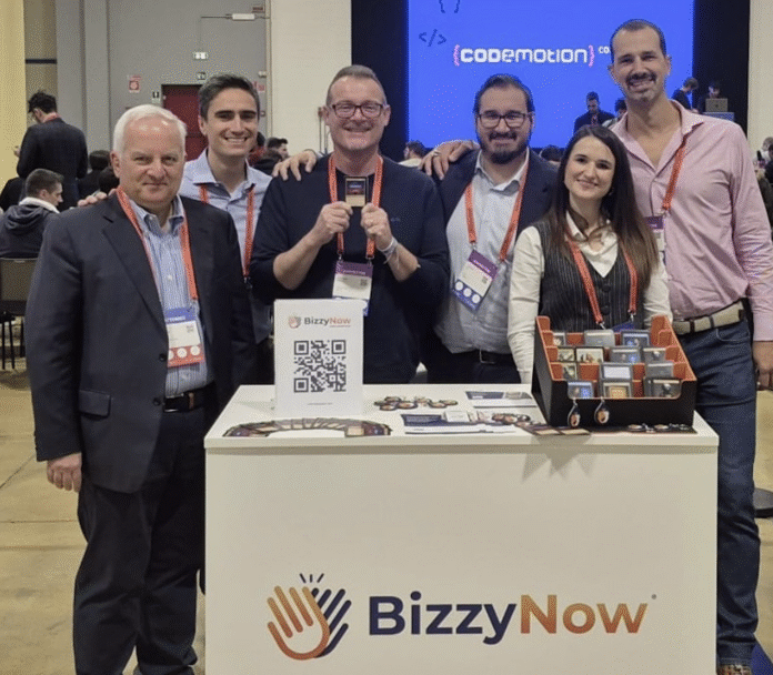 Il team della app di networking professionale BizzyNow
