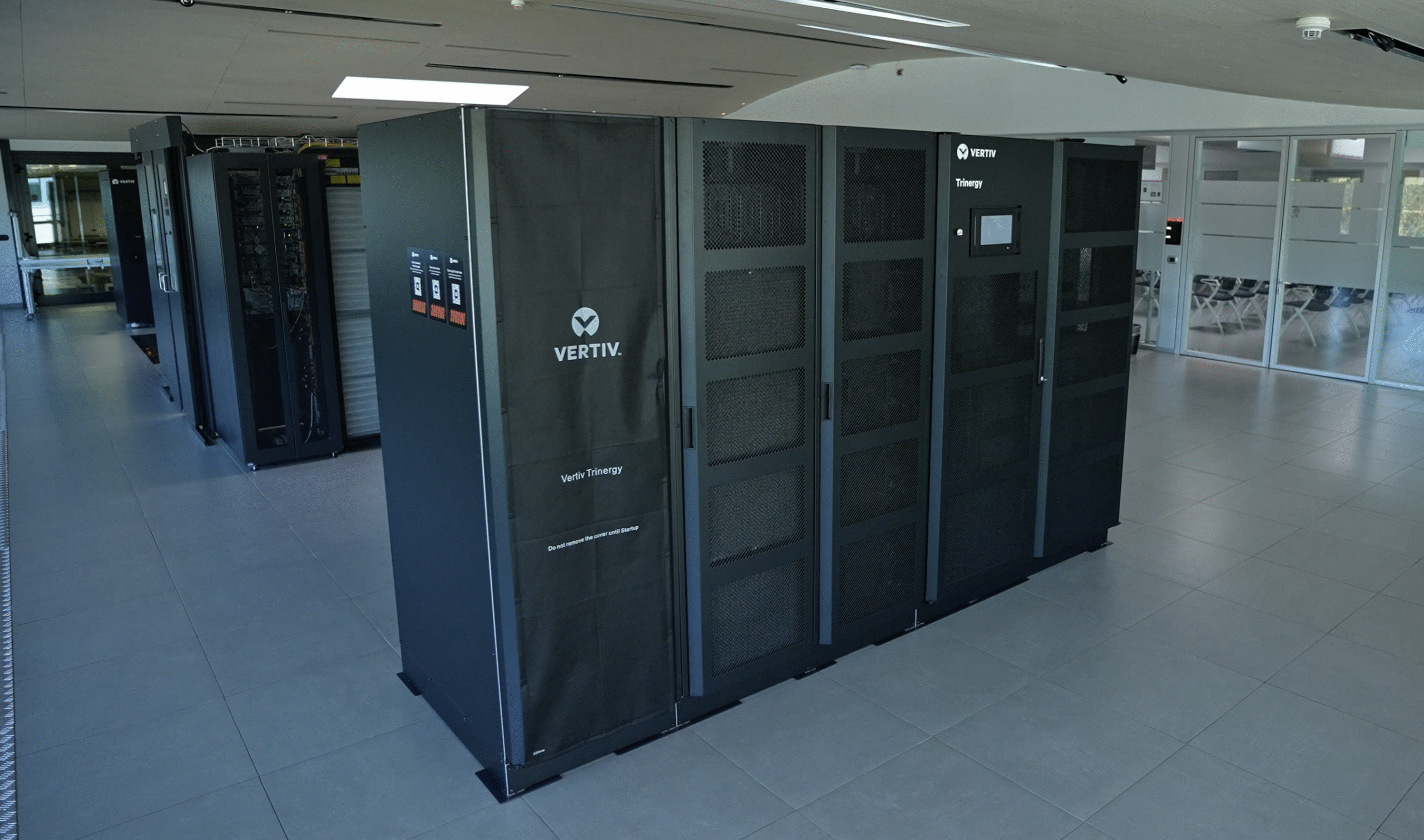 Dispositivi per la gestione energetica dei datacenter di Vertiv in mostra nel centro di Castel Guelfo