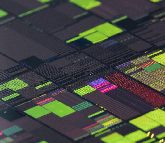 IBM e Arm collaborano su hardware dual-architecture per accelerare AI e workload data-intensive ibm arm