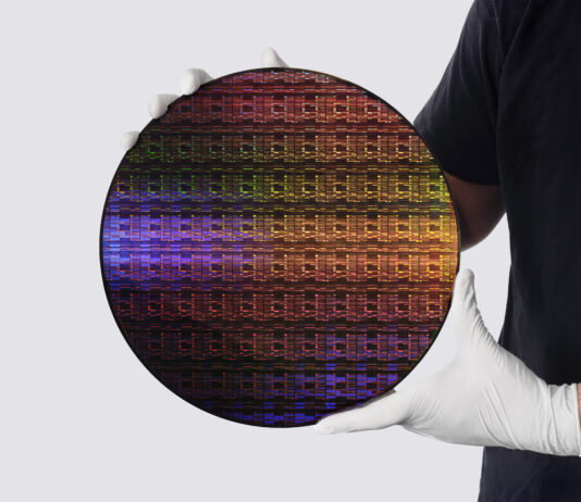 ibm chip 1 nanometro