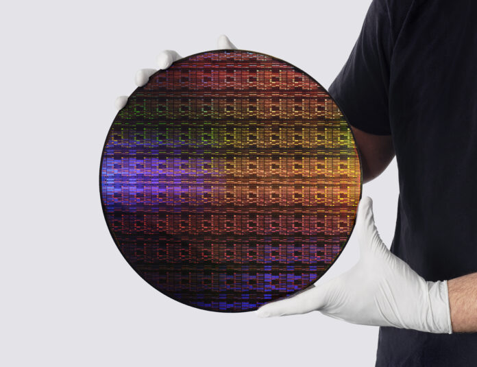 ibm chip 1 nanometro