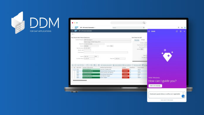 Interfaccia di DDM for SAP Applications visualizzata su un laptop, che mostra l'integrazione tra la gestione documentale e l'AI agentica. La schermata mostra l'automazione delle fatture passive SAP (AP Invoice Automation) a sinistra, con i dati della fattura elettronica e i dettagli delle singole voci. A destra, è visibile l'assistente virtuale AI 'Joule' in un'interfaccia viola sovrapposta, con il testo 'Hello Vincenzo, How can I guide you?' e una richiesta dell'utente per l'analisi della fattura. Il logo DDM è presente nell'angolo in alto a sinistra