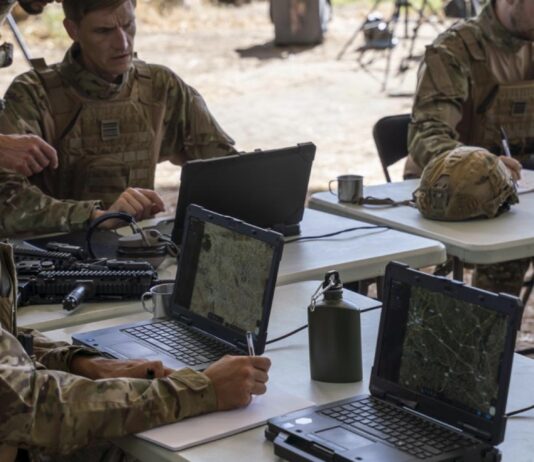 Thales HexaForce porta l’AI nel comando e controllo multidominio della NATO HexaForce