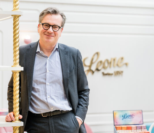 Leone 1857, 170 anni di tradizione e una strategia digitale per competere con i grandi: intervista all’AD Massimo Pozzetti