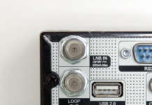 Si possono collegare due decoder SAT allo stesso cavo di antenna? uscita passante