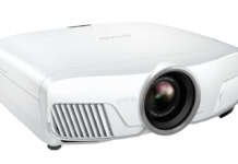 Epson PRO-UHD porta il cinema 4K nel salotto di casa Videoproiettore Epson TW9400W