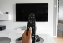 Schermo del TV nero, cosa fare se quando piove non si vede nessun canale Schermo del TV nero