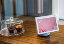 Echo Show 10 disponibile per il preordine Echo Show 10