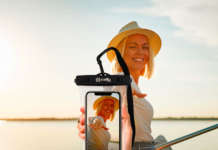 Celly, accessori da mare per smartphone