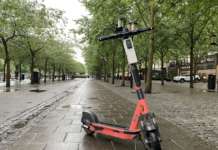 Voi Technology ferma i monopattini sui marciapiedi Voi Technology