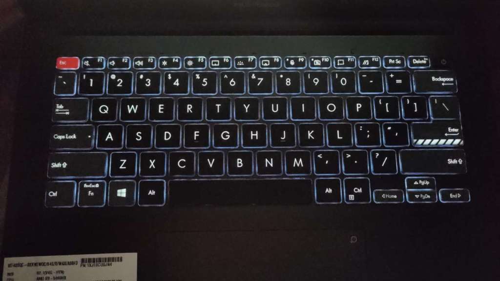 asus vivobook tastiera