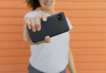 Wiko Y52, smartphone essenziale e green Wiko Y52