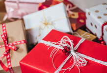 Regali di Natale smart: dieci idee sotto i 100 euro