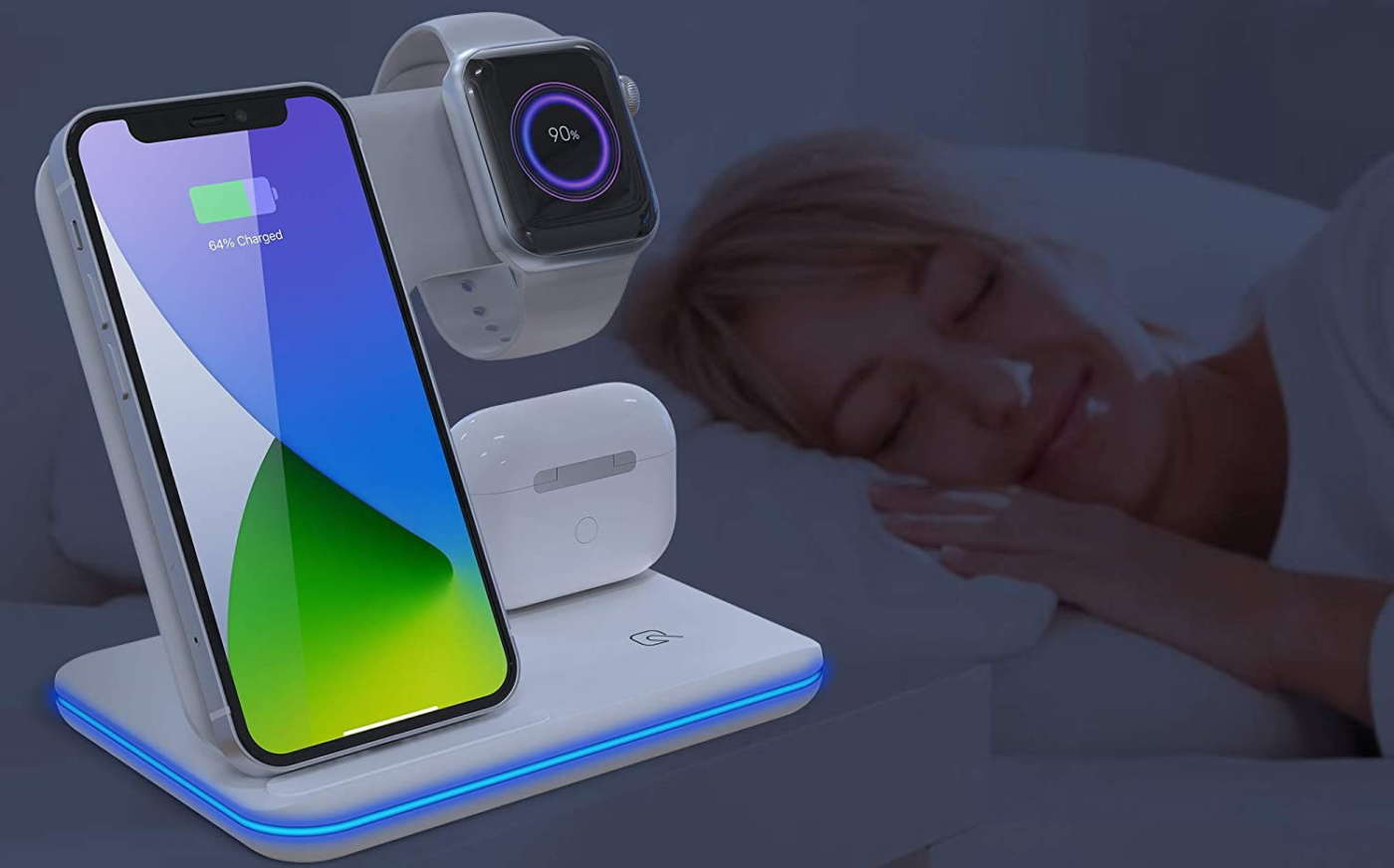 Caricatore wireless multi su comodino camera