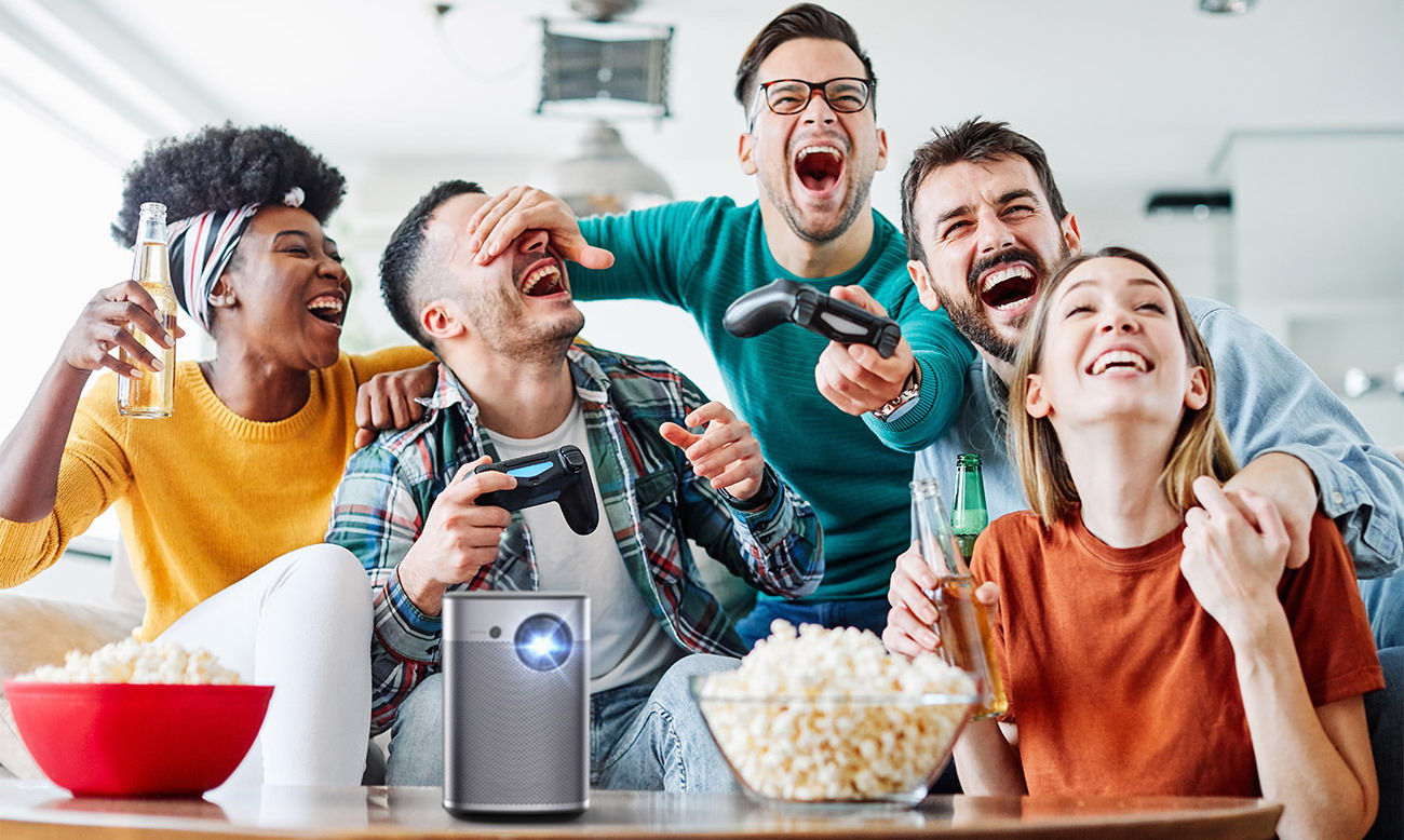 Smart Projector XGIMI con videogiochi